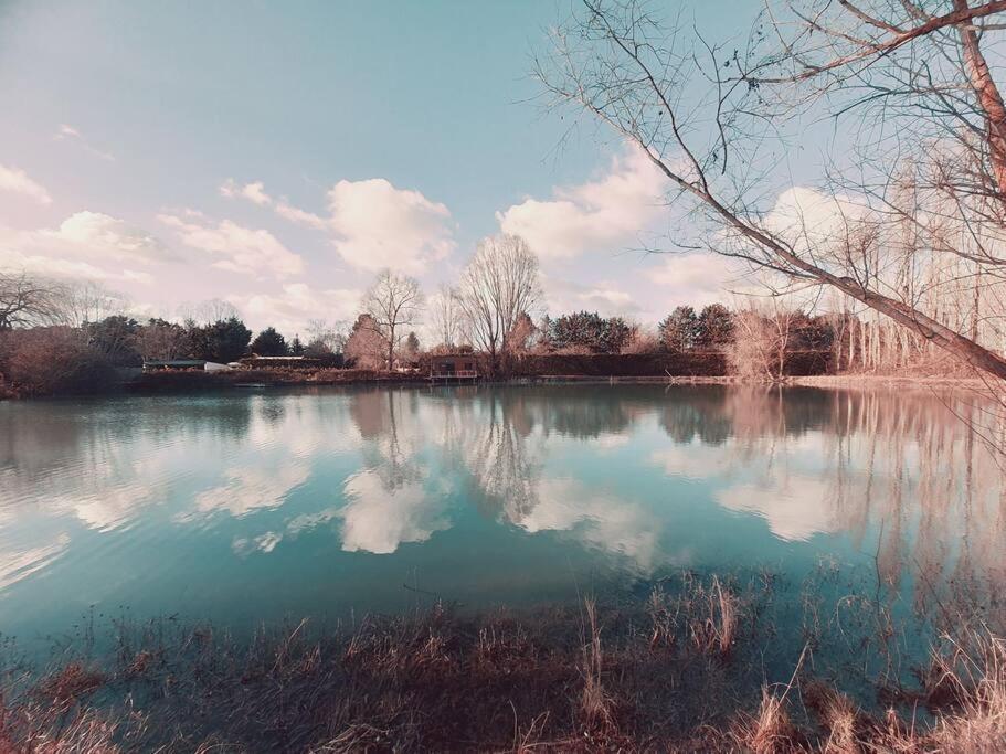 Chalet Les Pieds Dans L'Eau La Campagne A La Ville Saint-Doulchard Zewnętrze zdjęcie